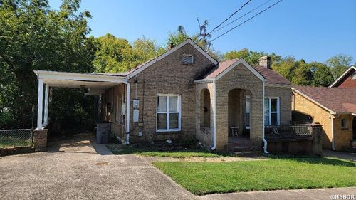 121 Watt St, Hot Springs, AR, 71913-3702 | Card Image