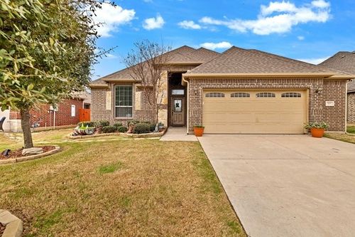 905 Cloudlock Dr, Saginaw, TX, 76179-2640 | Card Image