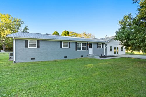 200 Hill St, Estill Springs, TN, 37330-3042 | Card Image