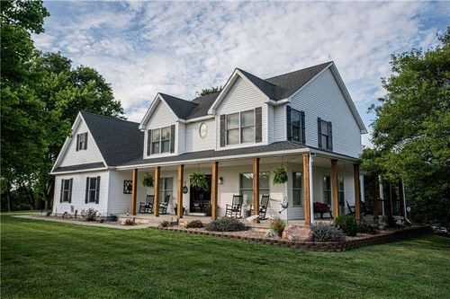 11804 92 Hwy, Platte City, MO, 64079-7511 | Card Image