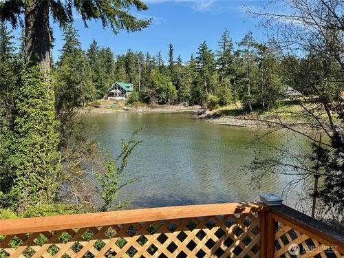 19517 Whiteman Cove Rd Sw, Longbranch, WA, 98351-9680 | Card Image