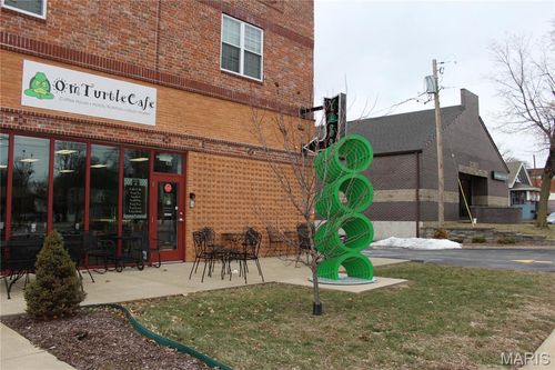 4n-419 S Florissant Road, Ferguson, MO, 63135 | Card Image