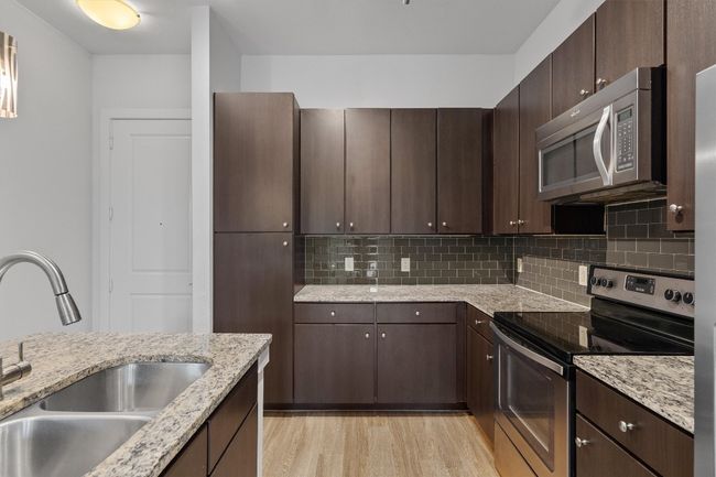 UNIT-2027 - 1900 Barton Springs Rd, Condo with 2 bedrooms, 2 bathrooms and null parking in Austin TX | Image 6