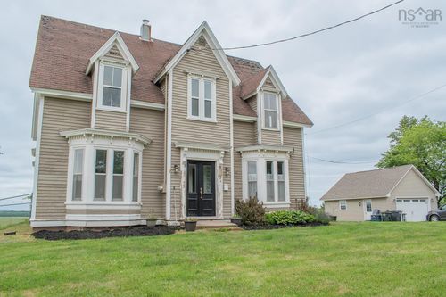 230 Victoria St E, Amherst, NS, B4H1Y9 | Card Image