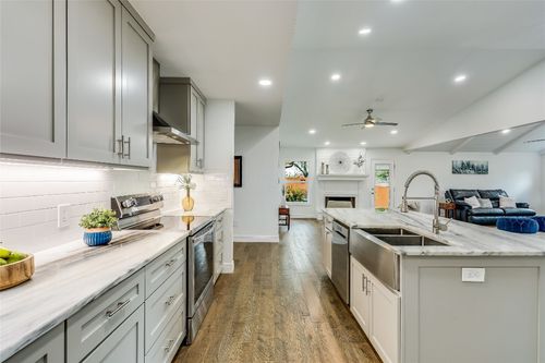 3206 American Dr, Lago Vista, TX, 78645-6708 | Card Image