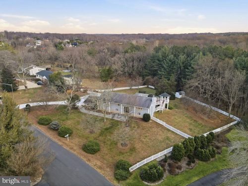 3017 Leefield Dr, Herndon, VA, 20171-1521 | Card Image