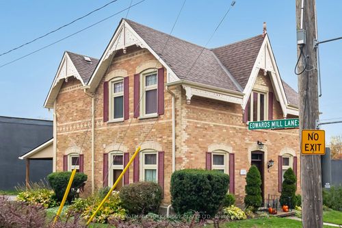 6 Church St, King, ON, L0G1T0 | Card Image