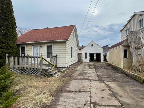 46440 Jefferson Ave, Chesterfield, MI, 48047-5365 | Card Image