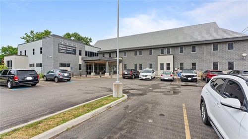 105 Main St, Delhi, ON, N4B2L8 | Card Image