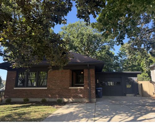 a-609 S 5th Ave, St. Charles, IL, 60174-2929 | Card Image