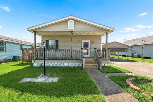 1114 Lesan Dr, Kenner, LA, 70062-6832 | Card Image