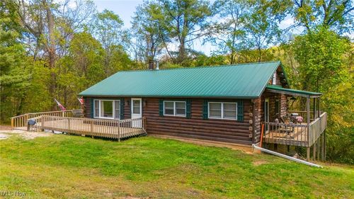 66132 Evelyn Dr, Saint Clairsville, OH, 43950-9450 | Card Image