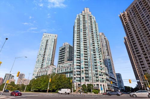 3110-3939 Duke Of York Blvd, Mississauga, ON, L5B4N2 | Card Image