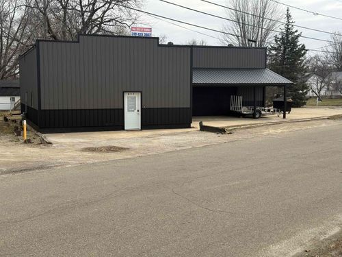 617 Birmingham Ave, Waterloo, IA, 50702-1928 | Card Image