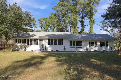 2001 Watson Ave, Newport, NC, 28570-8202 | Card Image