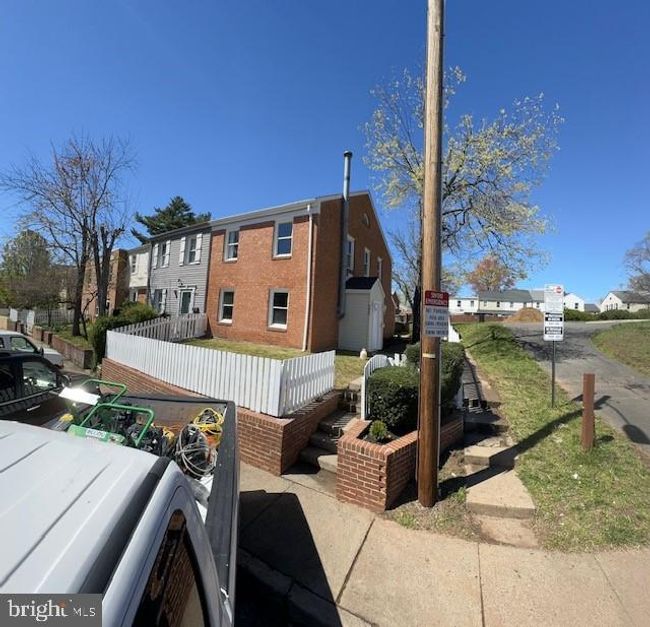 9252 Taney Rd, Townhouse with 3 bedrooms, 2 bathrooms and null parking in MANASSAS VA | Image 11