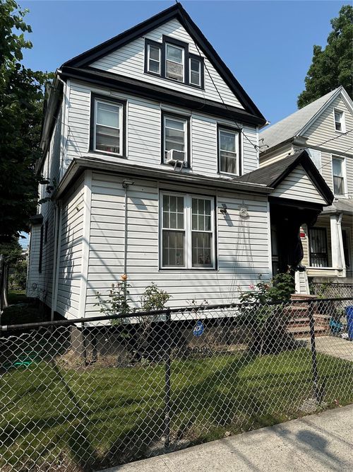 10650 Waltham St, Jamaica, NY, 11435-5134 | Card Image