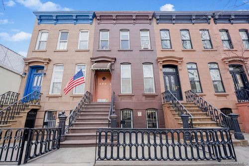 490 16th St, Brooklyn, NY, 11215-5911 | Card Image