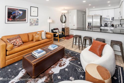 unit-1d-100 E Dean St, Aspen, CO, 81611-1967 | Card Image