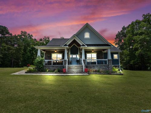 92 Dogwood Ln, Grant, AL, 35747-9237 | Card Image