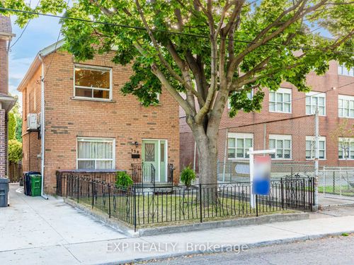 150 Edwin Ave, Toronto, ON, M6P3Z9 | Card Image