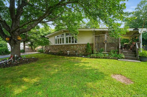 1 Gloria Ct, New City, NY, 10956-3203 | Card Image