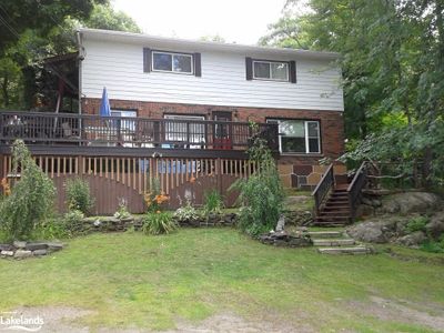 115 Church St, Home with 6 bedrooms, 3 bathrooms and 6 parking in Parry Sound ON | Image 2