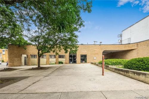 62 Lafayette Ave, Suffern, NY, 10901-5517 | Card Image