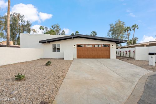 611 W Gibraltar Ln, Phoenix, AZ, 85023-5243 | Card Image