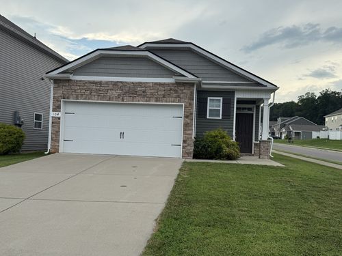 104 Victory Cir, Ashland City, TN, 37015-1467 | Card Image