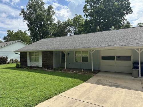 1121 Meadowbrook Dr, Mountain Home, AR, 72653-4806 | Card Image
