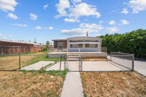 1659 Ruby Dr, Perris, CA, 92571-4736 | Card Image