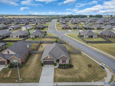 16839 Carriage Station Drive, House other with 3 bedrooms, 2 bathrooms and null parking in Harvest AL | Image 3