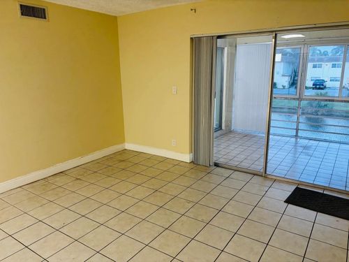 apt-134-4240 Nw 21st St, Lauderhill, FL, 33313-3660 | Card Image