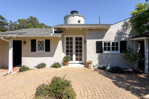 1833 El Camino De La Luz, SANTA BARBARA, CA, 93109-1924 | Card Image