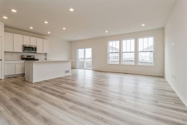 25624 W Springview Dr, Home with 3 bedrooms, 3 bathrooms and null parking in Plainfield IL | Image 4