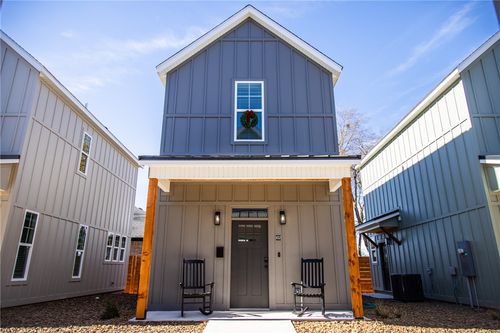 652 W Price Avenue, Springdale, AR, 72764 | Card Image