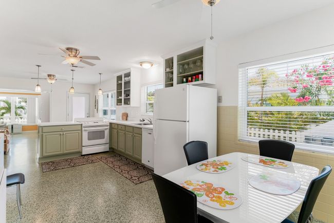 108 11 Th Avenue, House other with 2 bedrooms, 2 bathrooms and null parking in St Pete Beach FL | Image 16