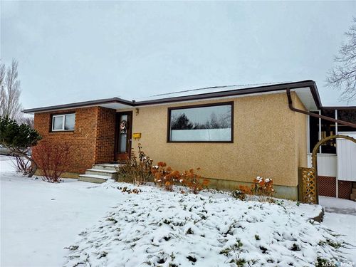 449 Martin St, Burstall, SK, S0N0E5 | Card Image