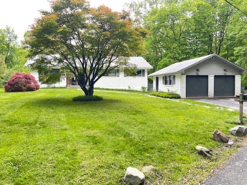 25 White Rd, Putnam Valley, NY, 10579-3109 | Card Image