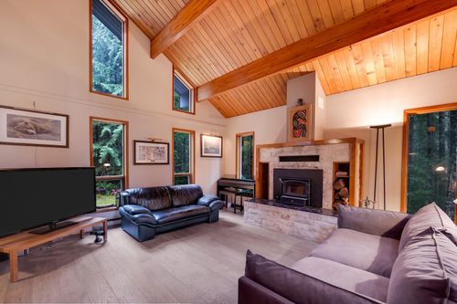 72 Black Tusk Dr, Whistler, BC, V8E0A1 | Card Image