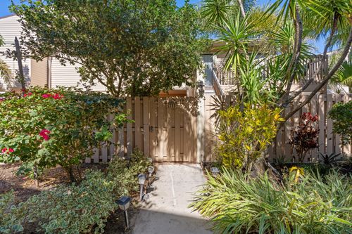 111-600 Executive Center Dr, West Palm Beach, FL, 33401-4945 | Card Image