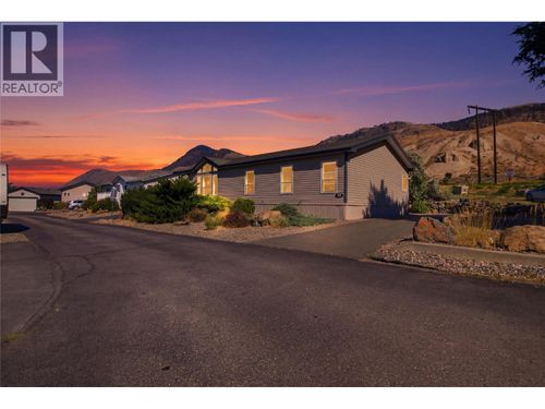 24 - 768 Shuswap Rd, House with 3 bedrooms, 2 bathrooms and 3 parking in Kamloops BC | Card Image