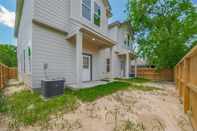 2414 Sam Wilson St, House other with 3 bedrooms, 3 bathrooms and 2 parking in Houston TX | Image 28