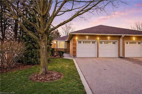 98 Beasley Cres, Cambridge, ON, N1T1T5 | Card Image