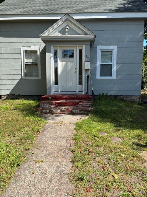 49 Railroad Ave, Norwood, MA, 02062-4225 | Card Image