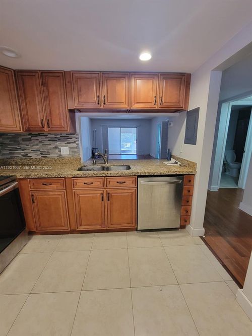 apt-102-4321 Nw 9th Ave, Deerfield Beach, FL, 33064-1744 | Card Image