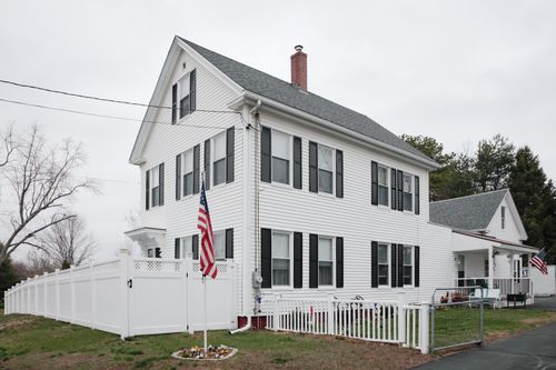 94 Rochester Street, Berwick, ME, 03901 | Card Image