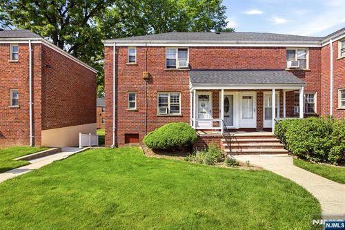 1241 Anderson, Fort Lee, NJ, 07024 | Card Image