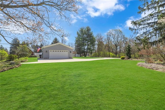 3945 Tuscarawas Rd, House other with 3 bedrooms, 3 bathrooms and 4 parking in Brighton Twp PA | Image 33